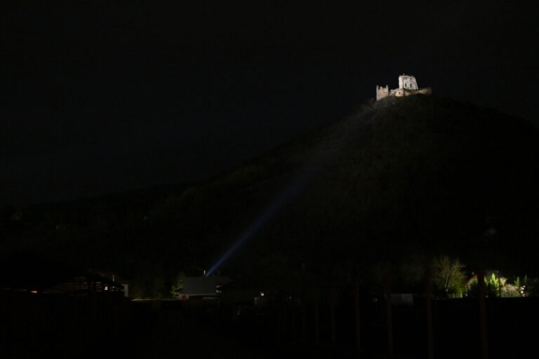 osvetlenie hradu turna 04 - 2