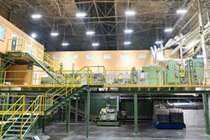 Mohlo by vás zaujímať - Osvetlenie výrobnej haly drevárskeho kombinátu